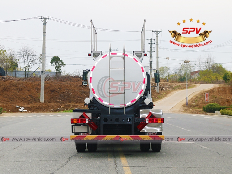 Stainless Steel Chemical Tanker Sinotruk - Rear Side View